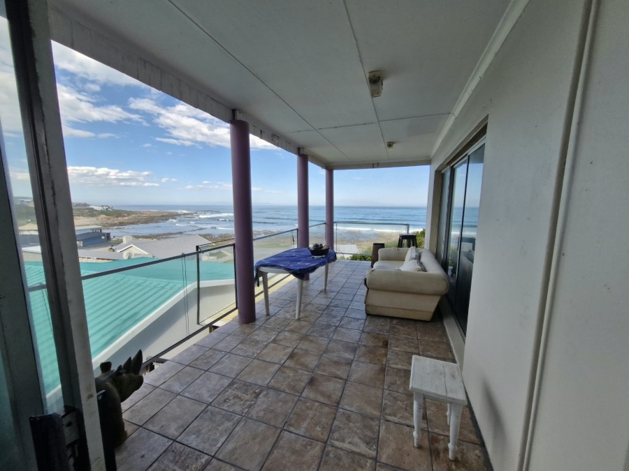 13 Bedroom Property for Sale in Jongensfontein Western Cape